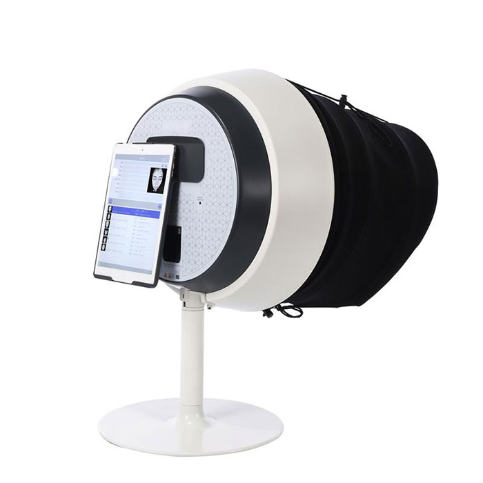 Beauty mirror for skin analysis 